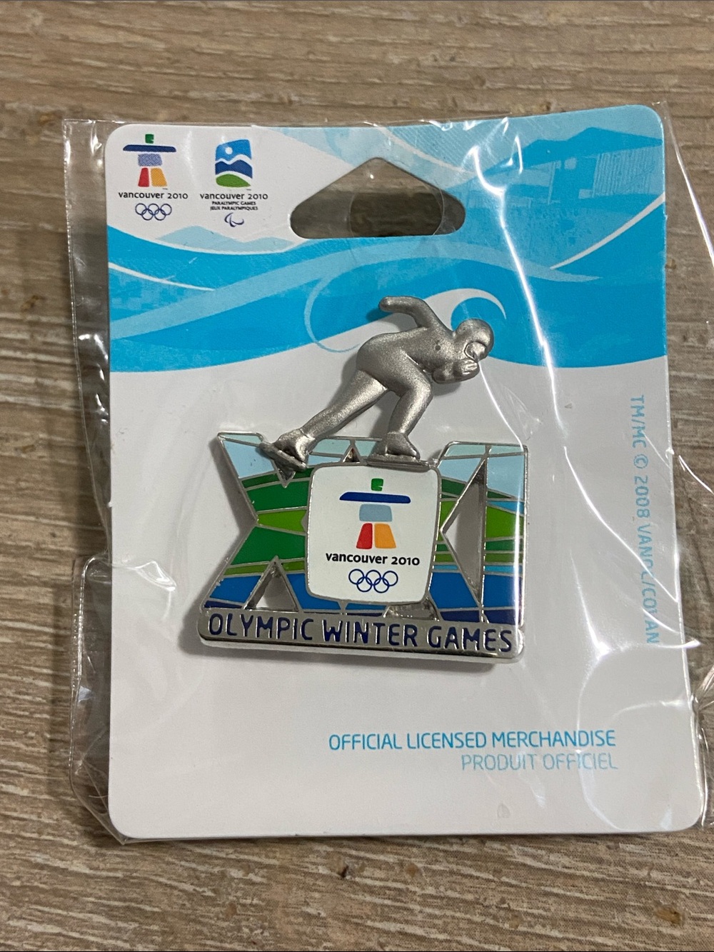 Vintage Vancouver 2010 Olympic Winter Games Speed Skater Pin - Silver & Blue